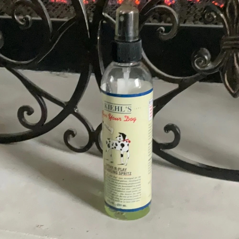 Kiehl's For Your Dog spray n Play Cleansing spritz used